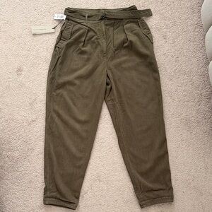 Babaton Women’s Olive Green Pleated Tapered Pants